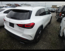 Mercedes Benz GLA-class 2021