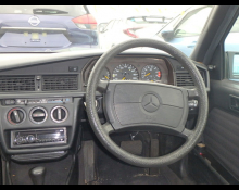 Mercedes Benz E-Class 1990