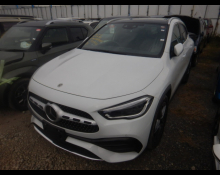 Mercedes Benz GLA-class 2021