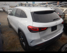 Mercedes Benz GLA-class 2021