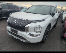 Mitsubishi Outlander 2023