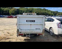 Mitsubishi Canter Guts 2004