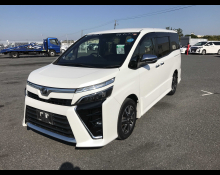 Toyota Voxy 2019