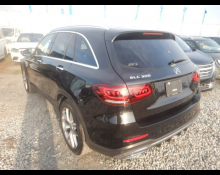 Mercedes Benz GLC-class 2021