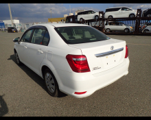 Toyota Corolla Axio 2016