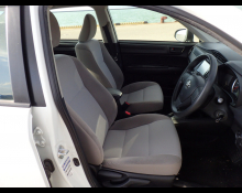 Toyota Corolla Axio 2016