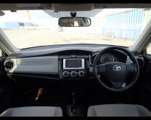 Toyota Corolla Axio 2013