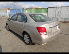 Toyota Corolla Axio 2013