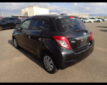 Toyota Vitz 2011