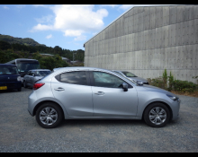 Mazda Mazda2 2021