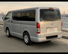 Toyota Hiace Van 2015