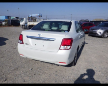 Toyota Corolla Axio 2015