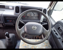 Nissan Atlas 2004