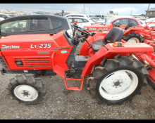Kubota TRACTOR 