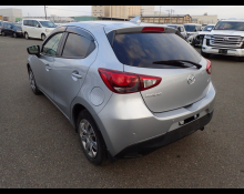 Mazda Demio 2016