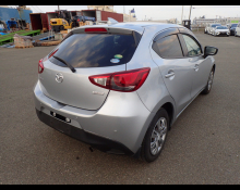 Mazda Demio 2016