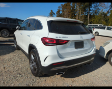 Mercedes Benz GLA-class 2022