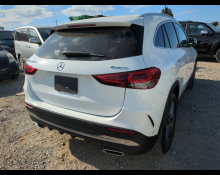 Mercedes Benz GLA-class 2022