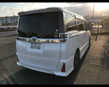 Toyota Voxy 2018