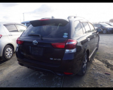 Toyota Corolla Fielder 2015