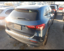 Mercedes Benz GLA-class 2021