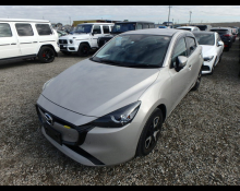 Mazda Mazda2 2023