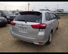 Toyota Corolla Fielder 2016