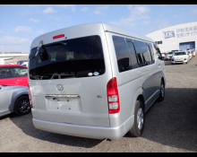 Toyota Hiace Wagon 2011