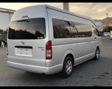 Toyota Hiace Commuter 2018