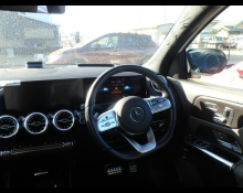 Mercedes Benz GLA-class 2021