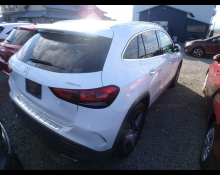 Mercedes Benz GLA-class 2021