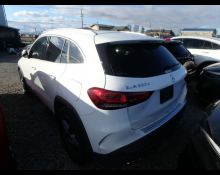 Mercedes Benz GLA-class 2021