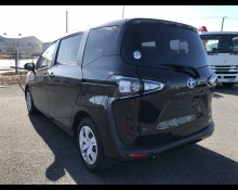 Toyota Sienta 2019
