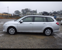 Toyota Corolla Fielder 2015