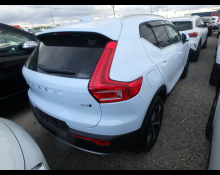 Volvo XC40 2025