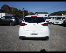 Mazda Mazda2 2022