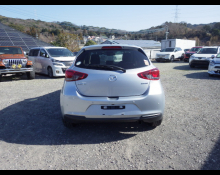 Mazda Mazda2 2022