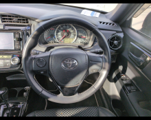 Toyota Corolla Axio 2016