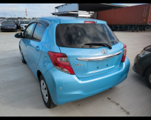 Toyota Vitz 2015