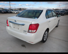 Toyota Corolla Axio 2013