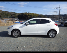 Mazda Mazda2 2022
