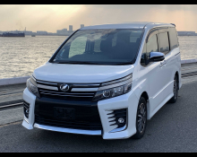 Toyota Voxy 2017