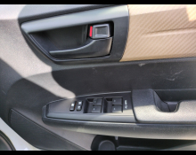 Toyota Corolla Axio 2015