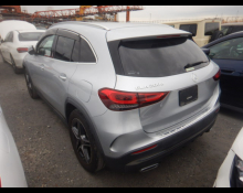 Mercedes Benz GLA-class 2021