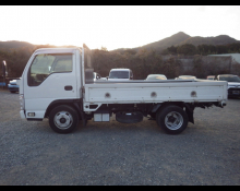 Isuzu Elf 2017