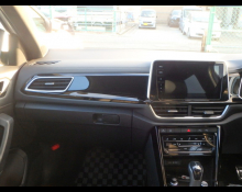 Volkswagen T-Roc 2023