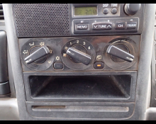 Mitsubishi Canter Guts 2003