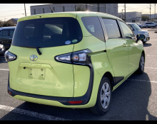 Toyota Sienta 2019