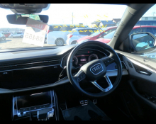 Audi Q8 2021