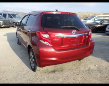 Toyota Vitz 2015